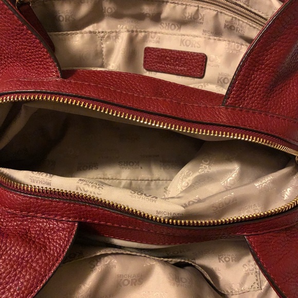 Authentic Michael Kors handbag - Picture 5 of 8